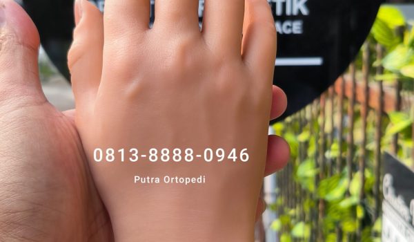 Tangan Palsu (3)